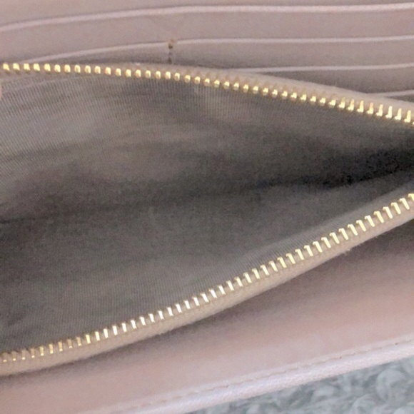 [PRADA] Nappa Gaufre Milano Soft Leather Continental Long Snap-Button Wallet - Picture 6 of 11